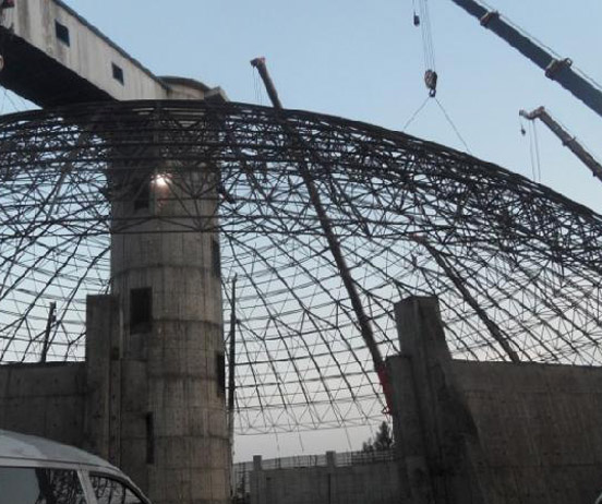 厦门网架分条或分块安装法