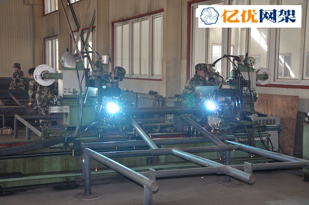 厦门螺栓球网架加工车间